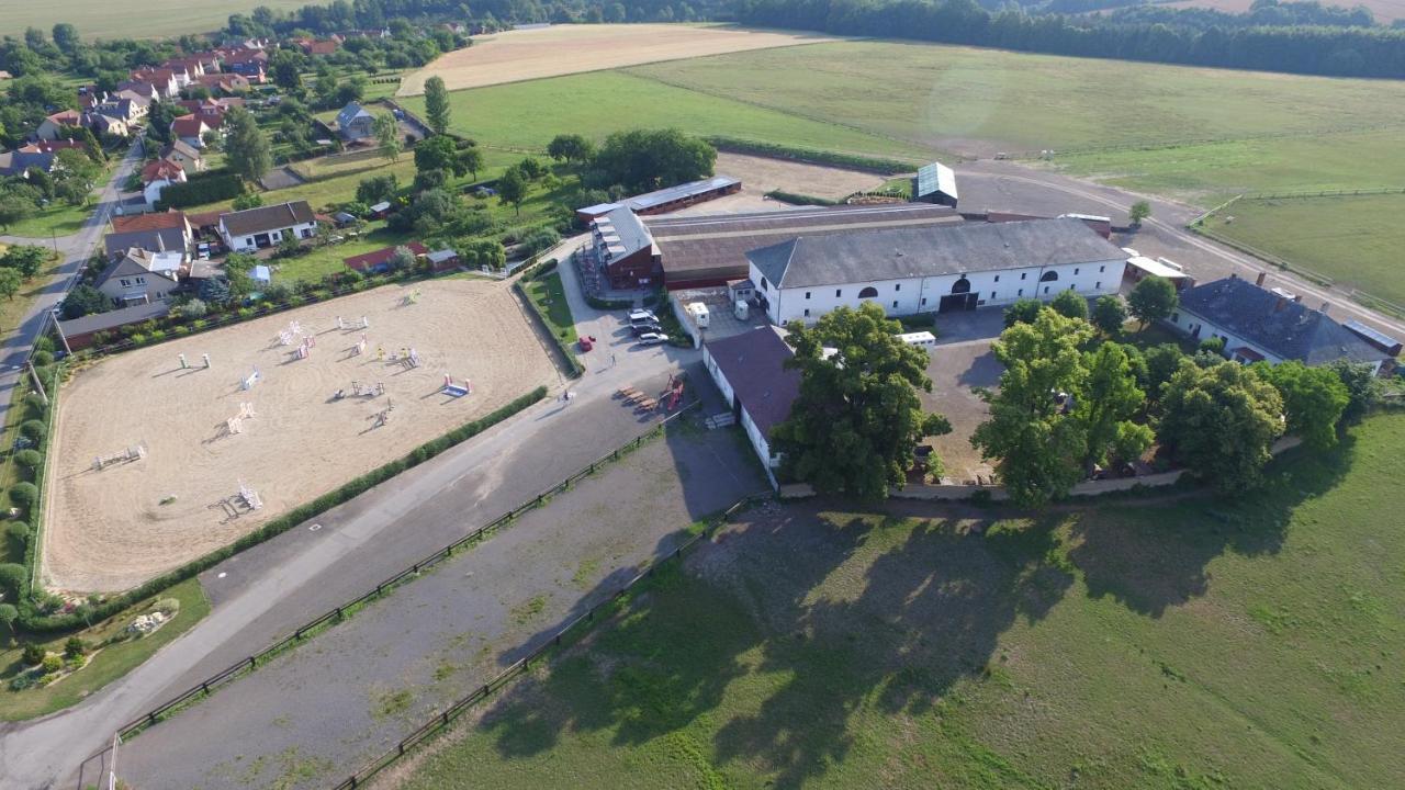 Penzion Jizdarna Sucha Litomyšl Dış mekan fotoğraf